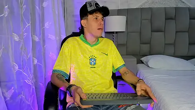 mikebenefleck_1 — show cock