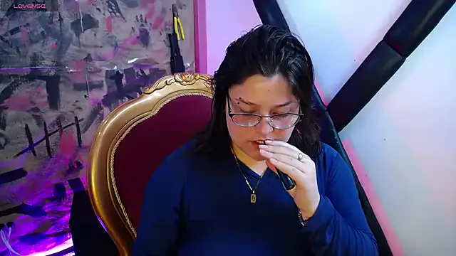 Milaanddalia — Game with the palette in the  pussy 