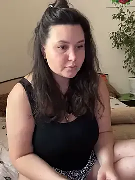 MilanaSweetie — Eye contact+show tongue