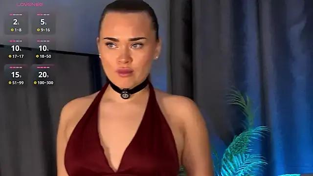 StripChat MilaRaven is Freechat MilaRaven — show boobs