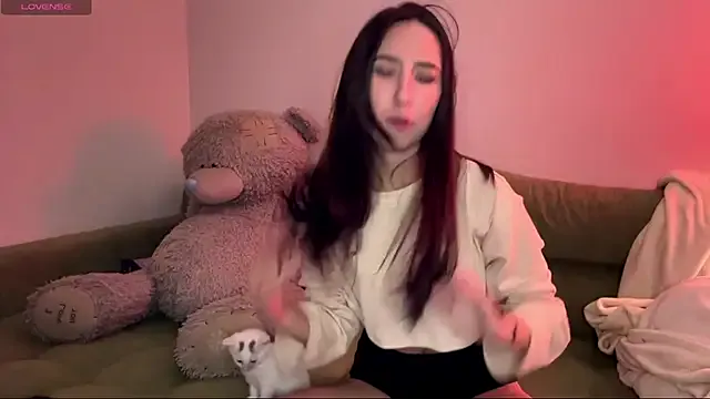 milastretch — flash boobs