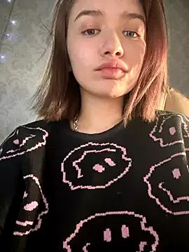 StripChat milkiiis is Freechat milkiiis — show tits