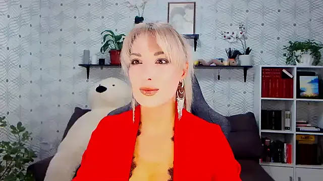 MillaXQueen — Goal- Sexy dance !!