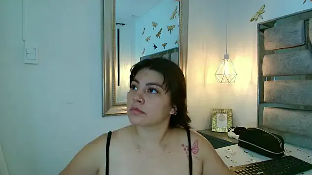 Milosatr — nalgas rojas