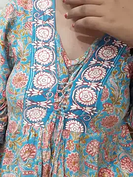 Minakshi_677 — Freechat on StripChat