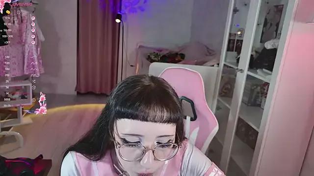 StripChat MiraJadee is Freechat MiraJadee — Eye Contact <3