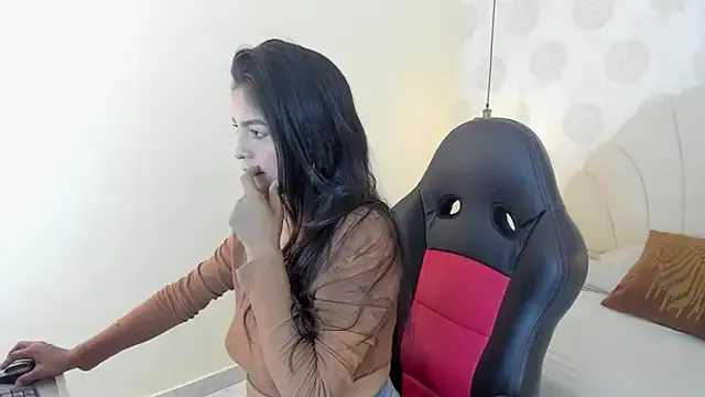 MIRANDA_PALVIN — Wax in my tits