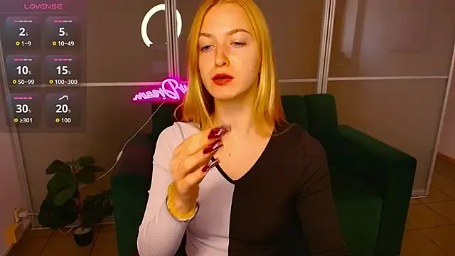 MirandaMayers — happy