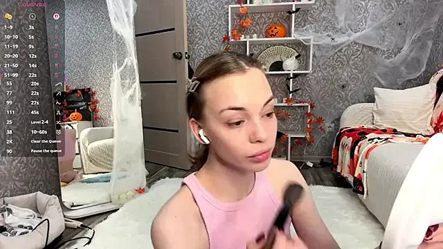 StripChat MiraVandee is Freechat MiraVandee — Massage my boobs close up cam