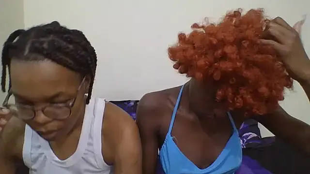 Miss-Hennessy — Squirt and finger