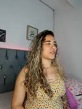 Miss-Melina — dildo ass