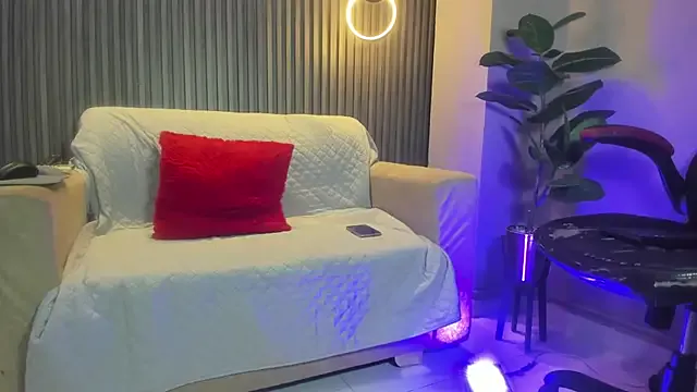 miss_charlott12 — Freechat on StripChat