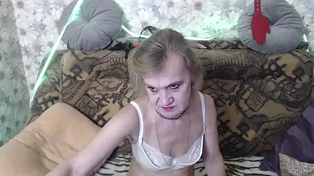 MissBekker — hot squirt