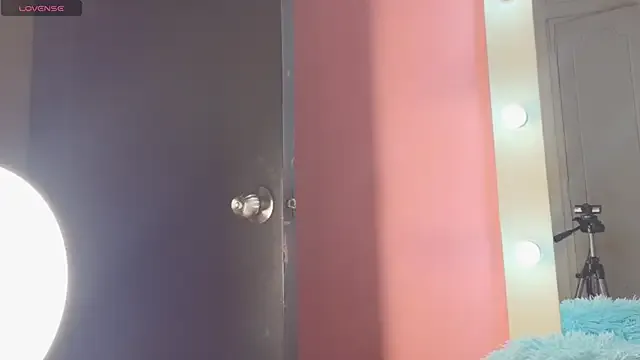 Missdionne_curly — OPEN ASS CLOSE UP!