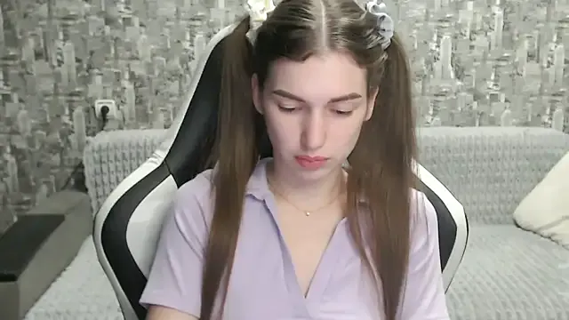 MissMiaCutie — Freechat on StripChat