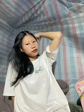 StripChat Mollie_jane is Freechat Mollie_jane — A lot of milk and water spray