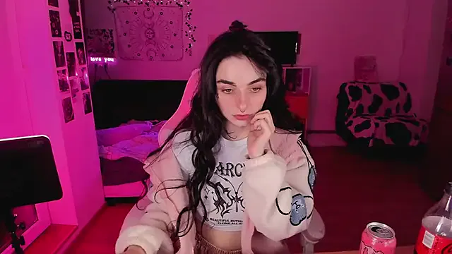 mollydoorsis1 — suck fingers