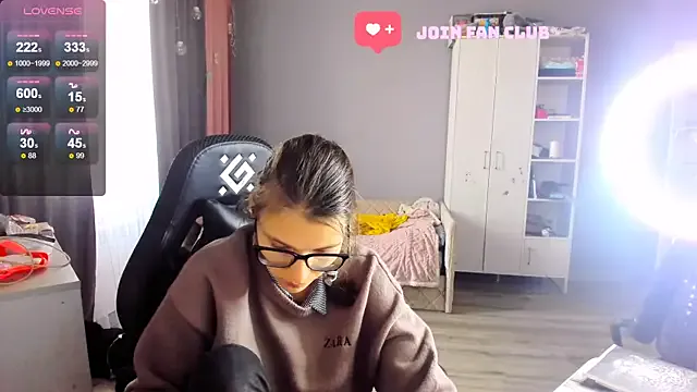 MollyLollipop —  wet me #LOVENSE