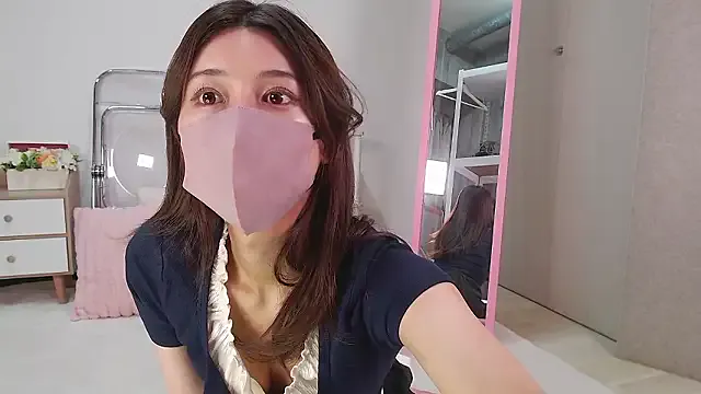 MOMO_momo_xoxo — Group on StripChat