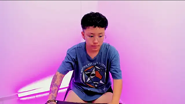 MoonKitty1 — Show me your pussy