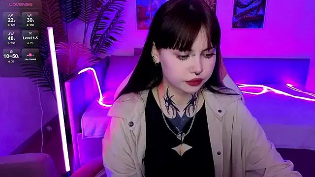 Morana_Batt — sensual tease with slow moves