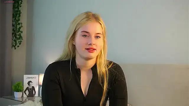 StripChat MoriahBorella is Freechat MoriahBorella — llick my finger