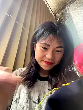 Mylinh- — Freechat on StripChat
