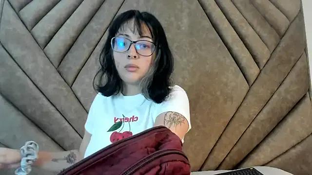 Mythical_Girl — Bare my breasts and make them bounce