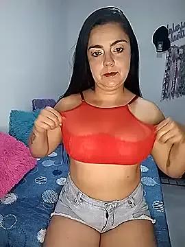 Nahomi_04 — Show de tetas por 3 minutos