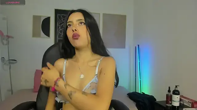 nahomi_kiss20 — Handbra : 20
