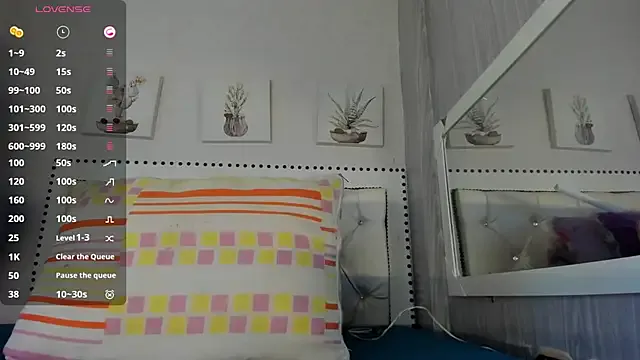 nahomi_lil — Fuck my pussy + squirt