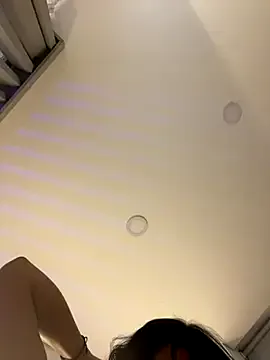 Nahomy_cute1 — Oil on my tits and ass