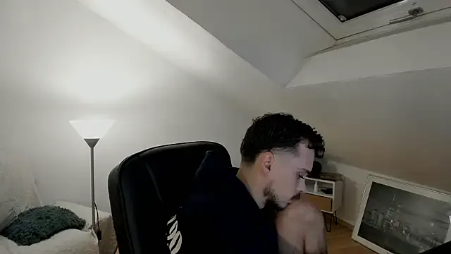 naked_psy — Cum Show