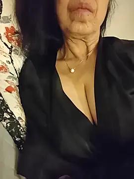 NakedMILFx — Freechat on StripChat