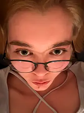 Nami_ninja — Melt ice over hot flash of naked boobs