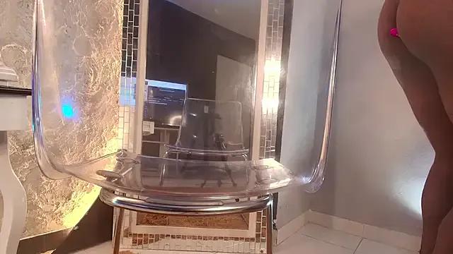 NaomiQueents — 10 Ultrahigh (Toy in my ass) Hi queen