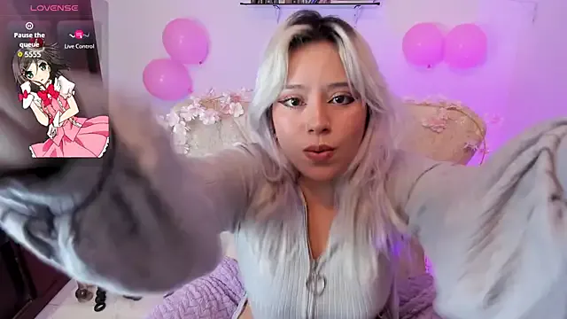nataliehenao_69 — Anal white dildo
