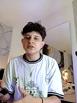 Nathan_Bluee — Freechat on StripChat