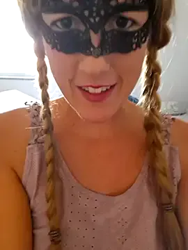 Naughty-Layla — LT 40 Pics/ ANAl TRAIN FINGERS IN as