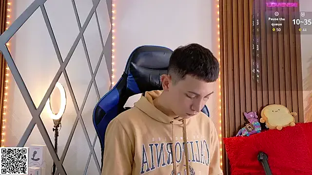 Naughty__Chriss — Cum show