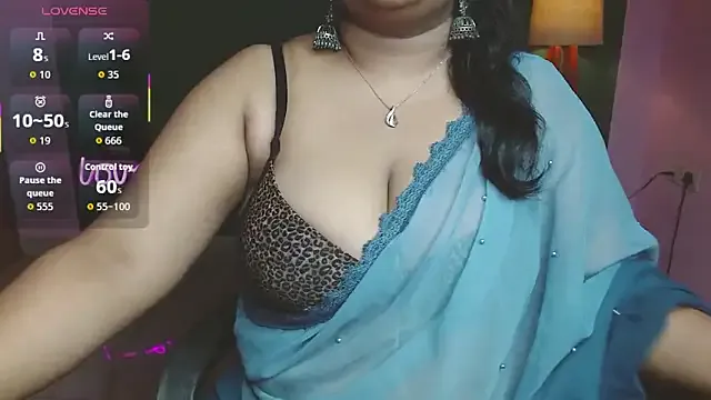 Naughty_Ayesha1 — strip tease with lush control x3min 