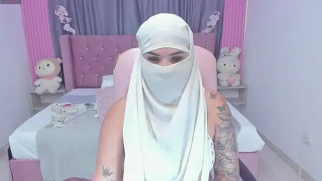 Nayla-Mouna — Doggy style and slap ass 