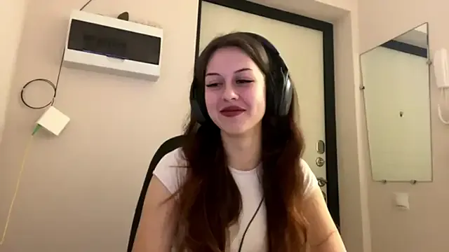 Nayra_flash — twist your hair
