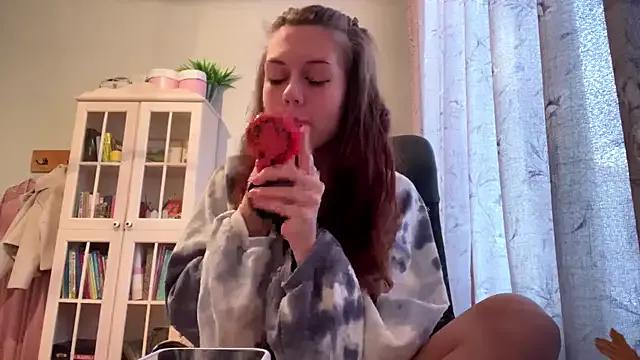 StripChat Nayra_flash is Freechat Nayra_flash — air kiss