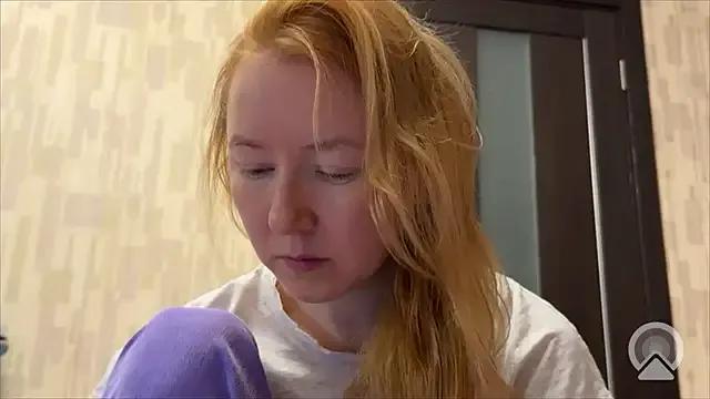 StripChat Nayverin is Private Nayverin — I will dance for you