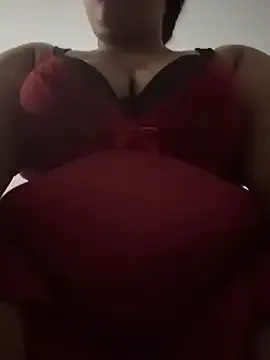 NeliaHexxen — Public masturbating show