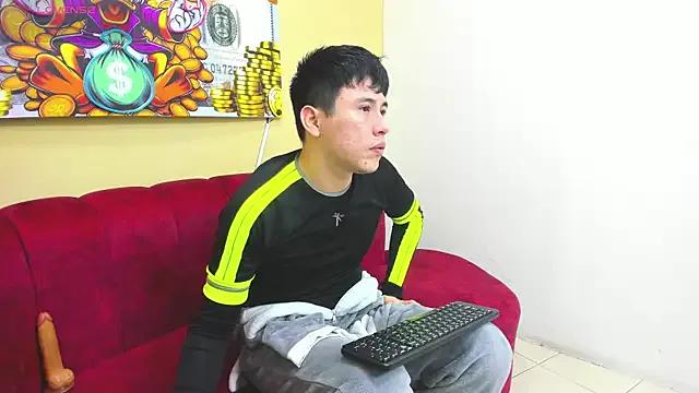 Nick_Wolff — SHOW ASS AND CUM