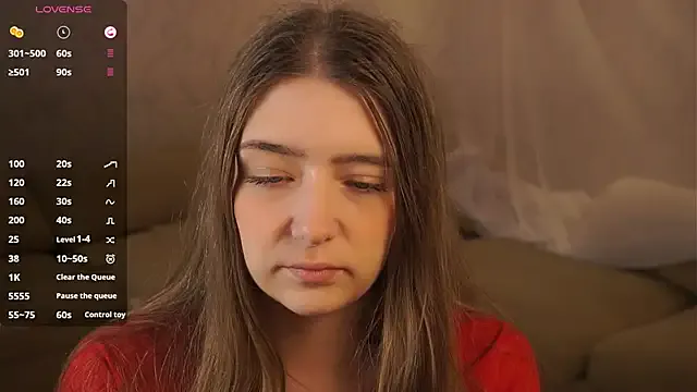 NickiLoureiro — face reveal
