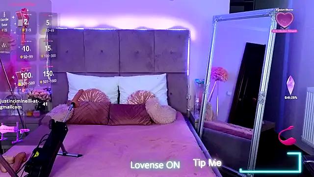 Nicole_Bond — New model!Become my king!