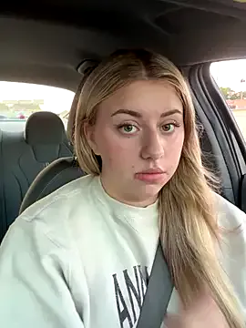 nicolesugarr — Play with new dildo